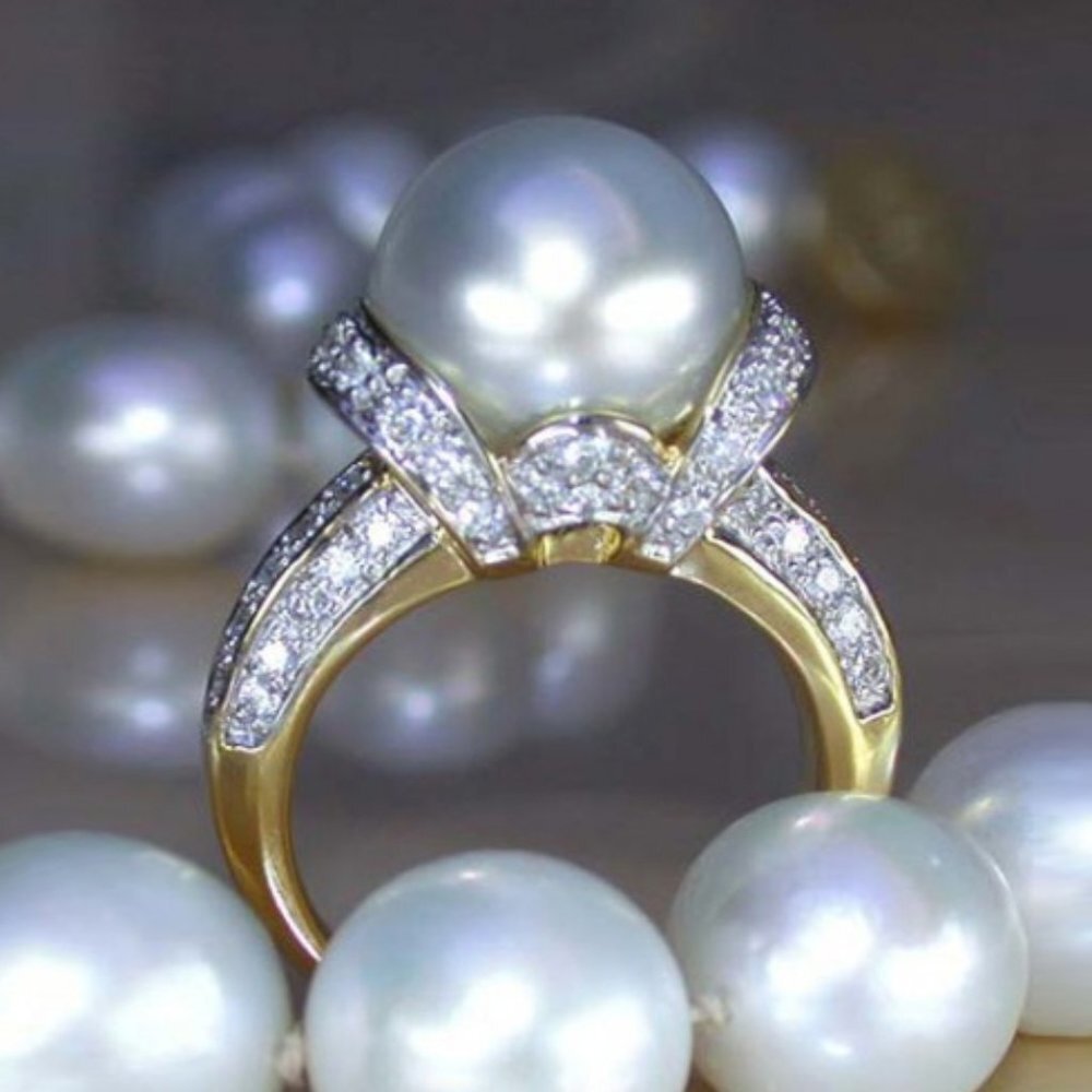 Noble Beautiful Carved Pearl Cubic Luxury Ring for Women, MARR9206
